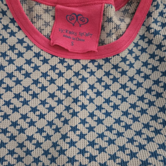 Victoria's Secret Pajama Set - Blue and Pink Star Pattern - Picture 4 of 4